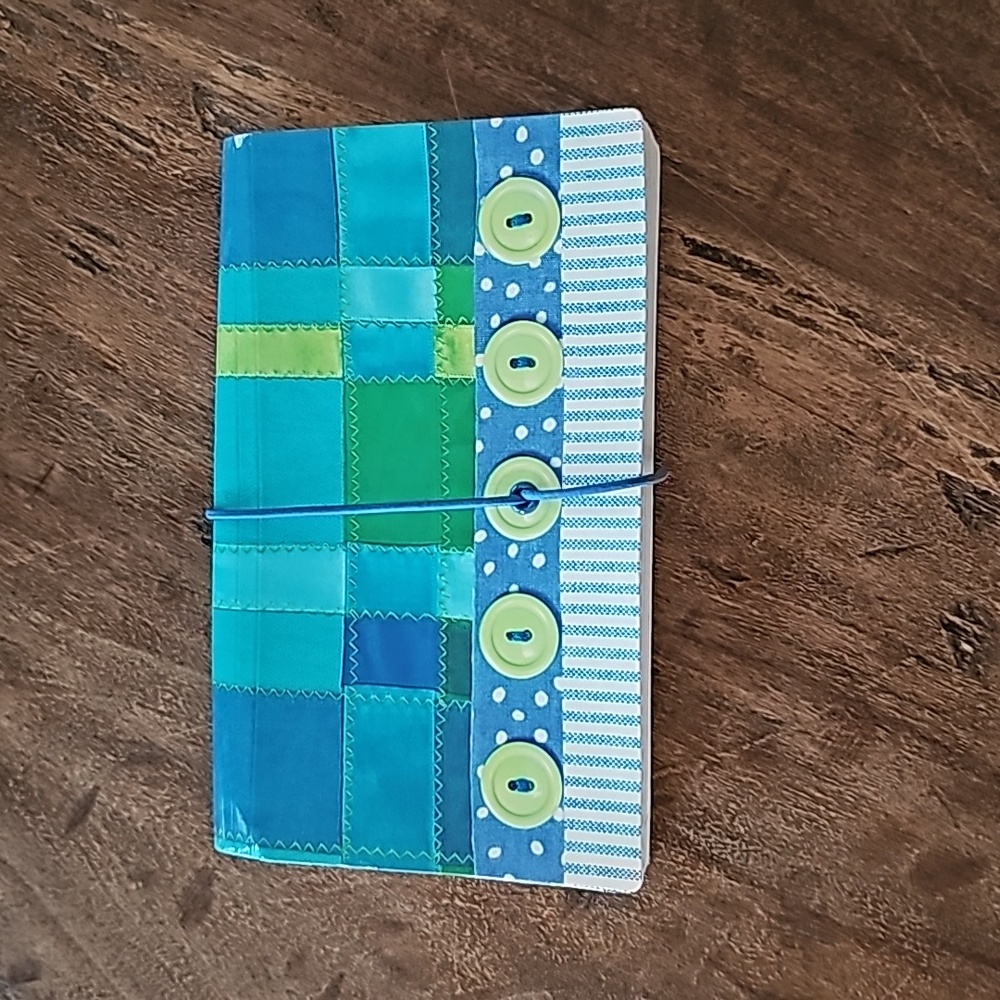 NEW! Recipe keeper by Hallmark